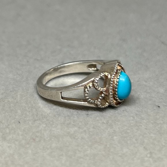 Turquoise Sterling Ring - Picture 13 of 16